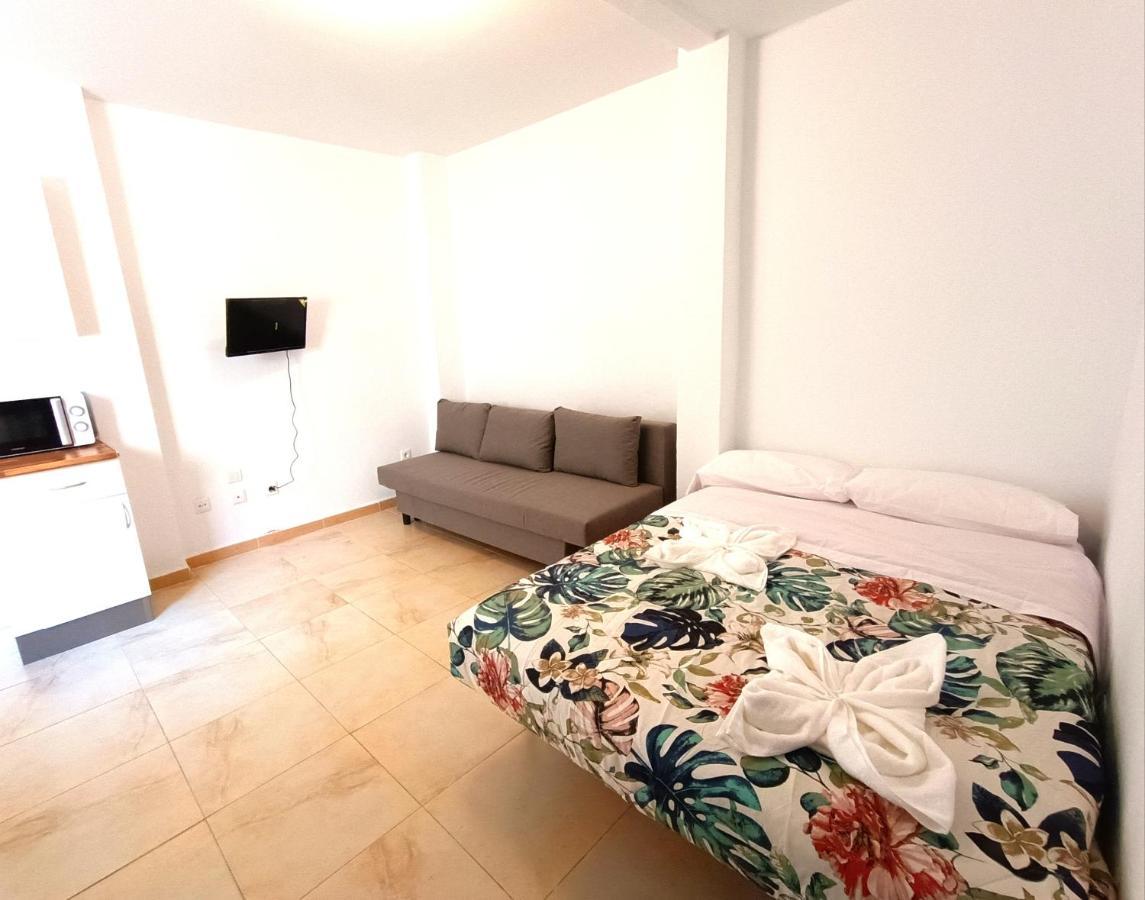 Apartamentos Duende Malaga Ngoại thất bức ảnh